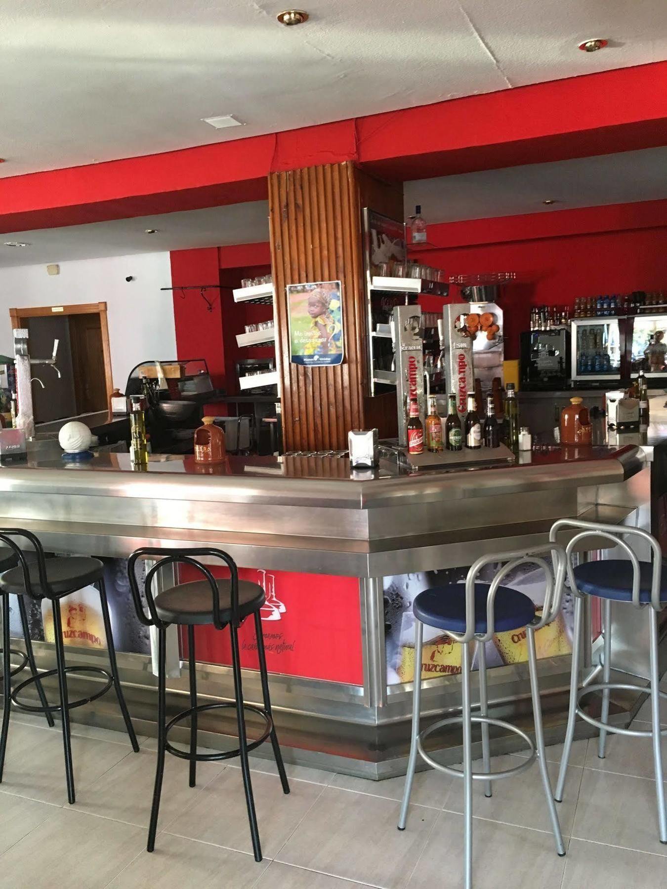 Hostal Venta Del Sol Баса Екстериор снимка